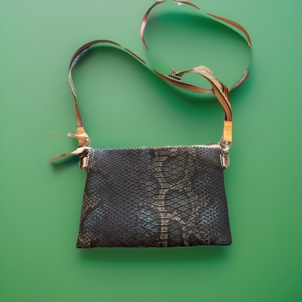 Consuela Crossbody Midtown Rattler Purse Bag NEW 5621 - Picture 7 of 11